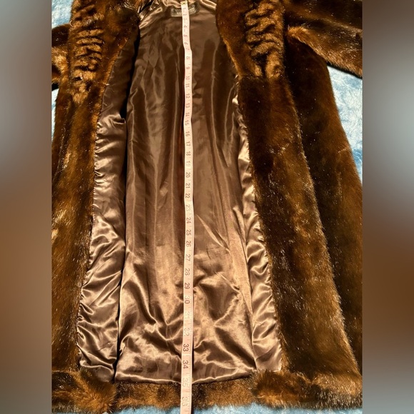 *Vintage* Donnybrook Brand FauxFur Long Hooded Coat Color Dark Brown Size Medium - Picture 9 of 14